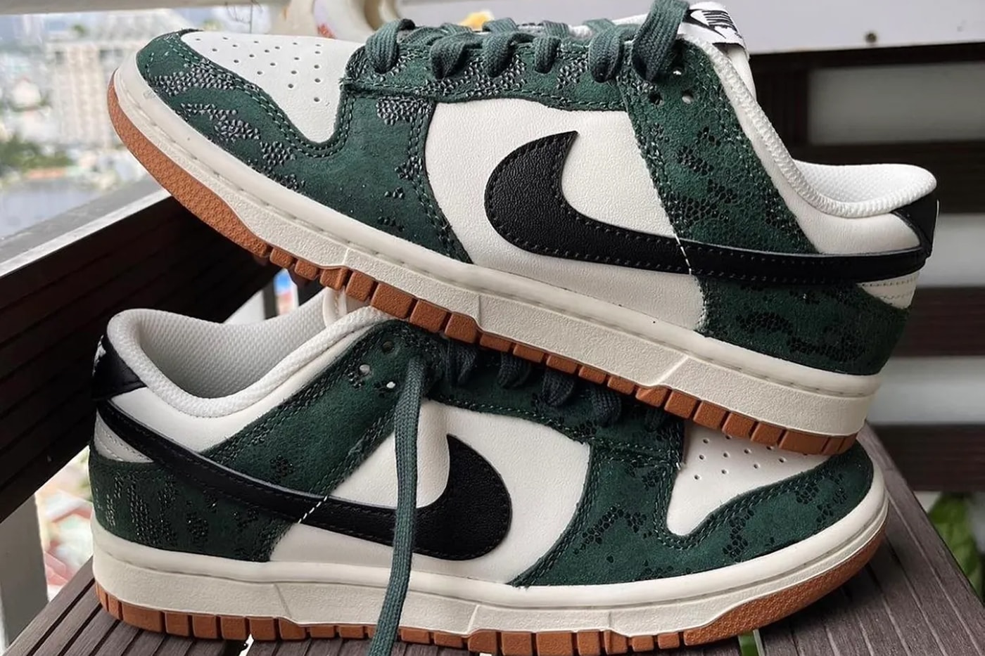 Nike Dunk Low WMNS Green Snake FQ8893-397 Release Info