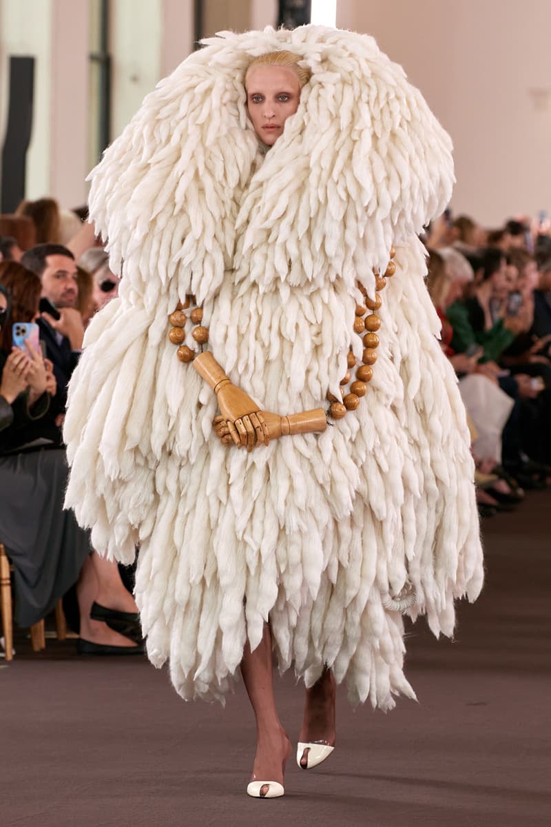 Schiaparelli Fall 2023 Daniel Roseberry Paris Couture Week FW23 Runways Celebrities Front Row