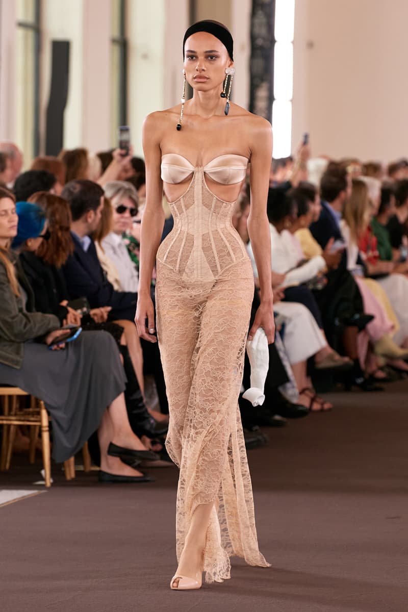 Schiaparelli Fall 2023 Daniel Roseberry Paris Couture Week FW23 Runways Celebrities Front Row