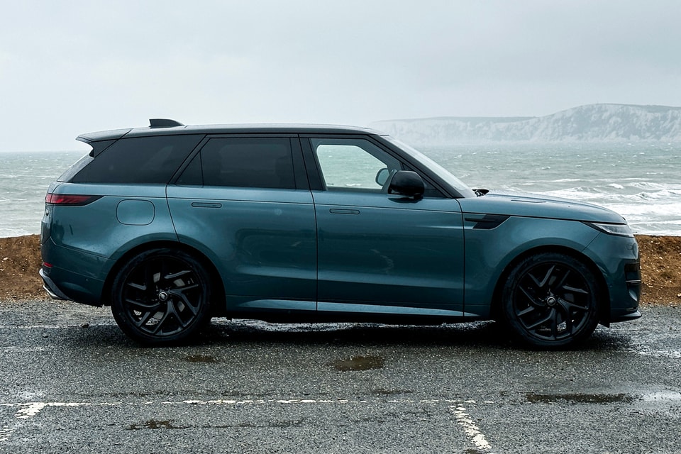 Swanky Drive Time with the 2023 Range Rover Sport SE