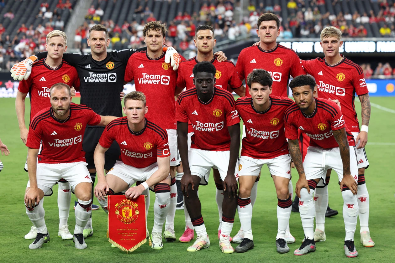 adidas Signs $1.2 Billion USD Sponsorship Deal With Manchester United and France Announces “Repair Bonus” Program in This Week’s Top Fashion News