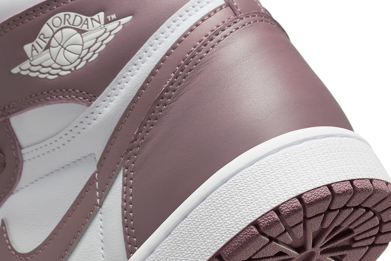 Air Jordan 1 High OG Mauve DZ5485-105