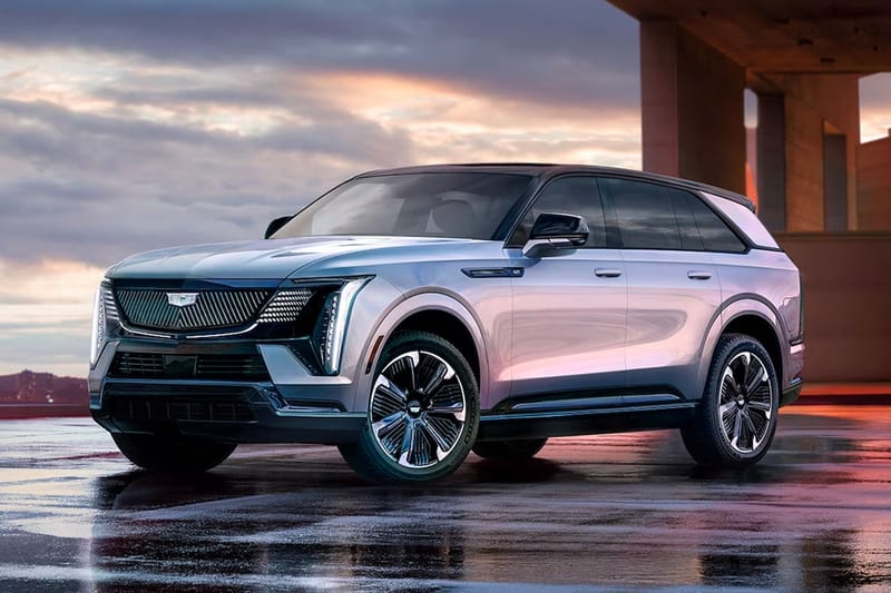Cadillac Unveils Its 2025 All-Electric Escalade IQ