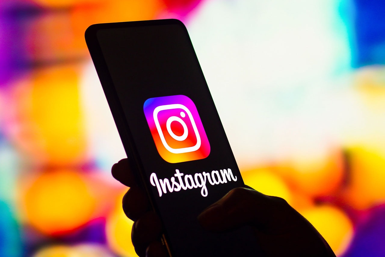 Instagram Label Labeling Posts Generated AI Images open source llama 2 microsoft program app features test reverse engineer