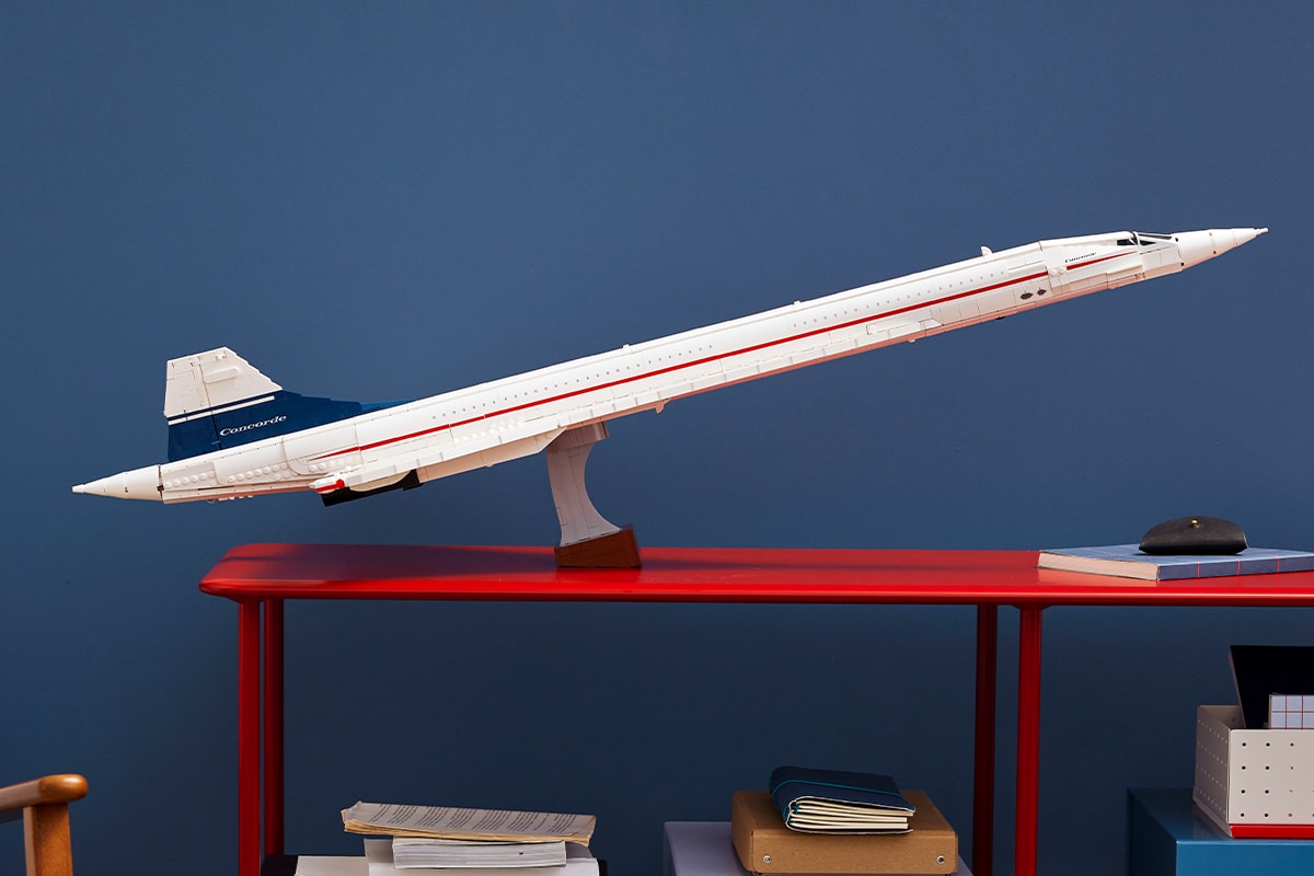 LEGO Takes Flight With 2083-Piece Concorde Set aircraft engineering masterpiece supersonic passenger model accurate scale