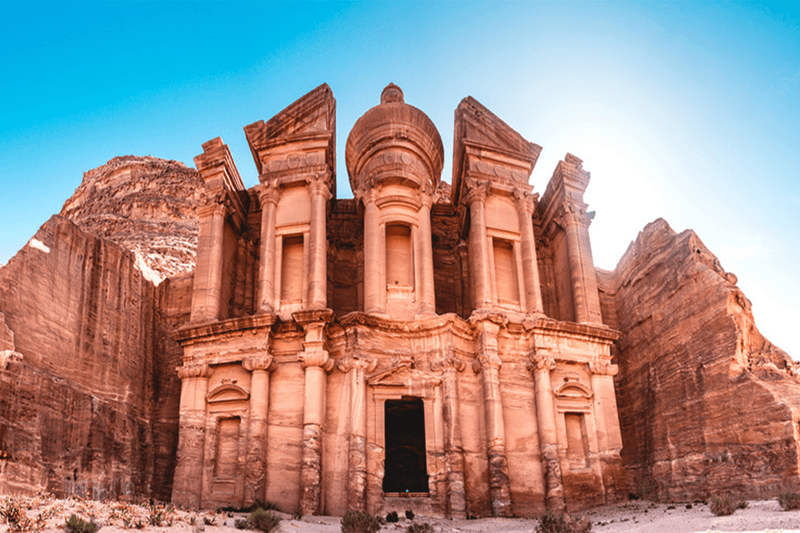 Medaina Festival Jordan 2024 techno electronic music Wadi Rum valley Petra Valley of the Moon Mars on Earth