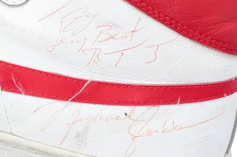 Michael Jordan Air Ship Auction Fifth NBA Game denver nuggets 1984 white red tj lewis ball boy 