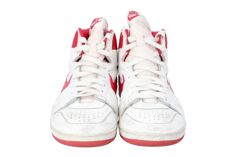 Michael Jordan Air Ship Auction Fifth NBA Game denver nuggets 1984 white red tj lewis ball boy