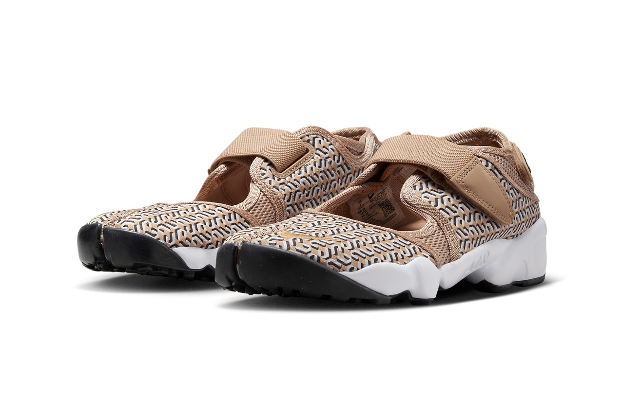 Nike Air Rift United in Victory FB2366-200 Release Info date store list buying guide photos price
