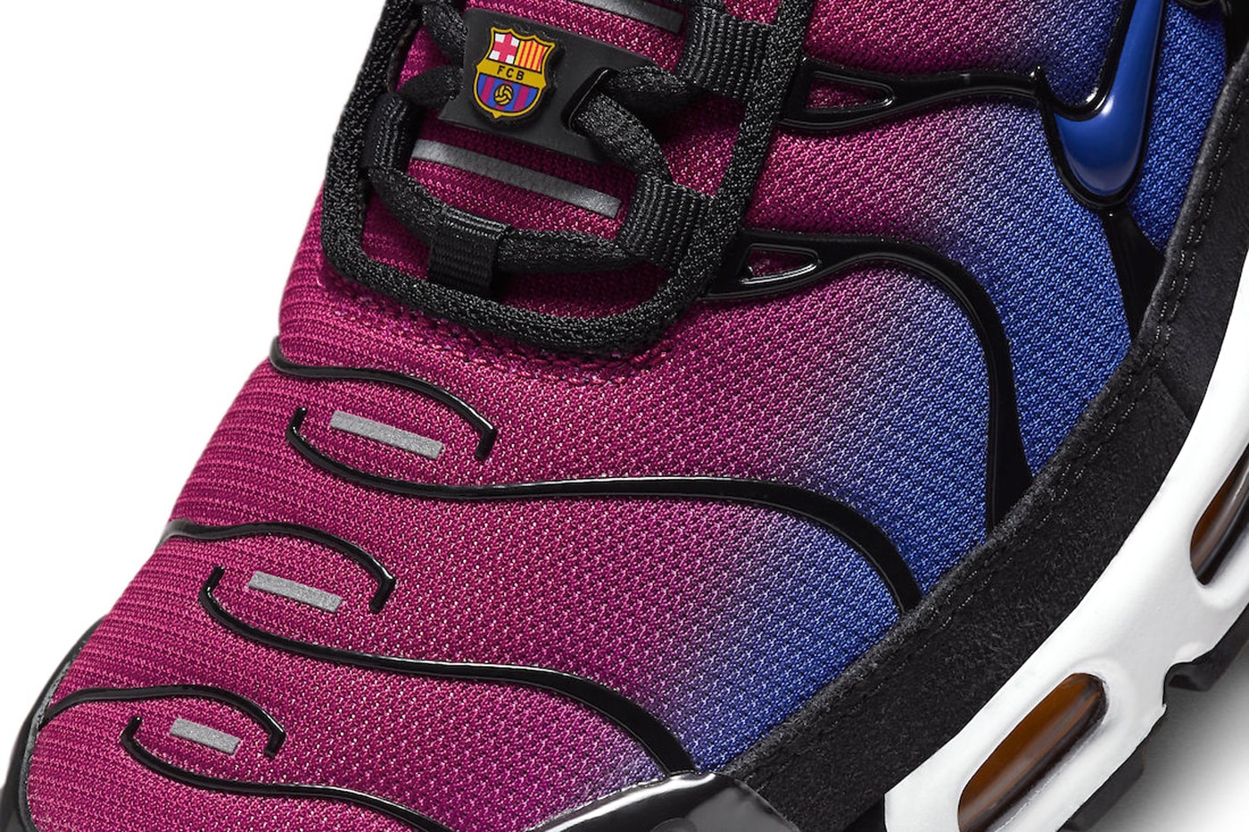 Patta x Nike Air Max Plus "FC Barcelona" Set To Arrive This Holiday Season FN8260-001 Rush Fuchsia/Deep Royal Blue-Black-White sneaker technical shoe