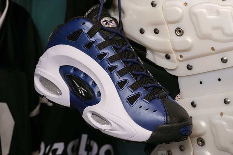 Reebok Is Giving Emmitt Smith's "ES22" Trainer Another Retro Run