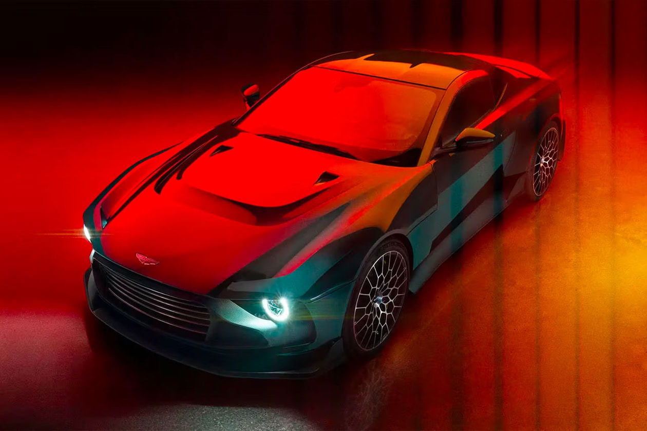 Aston Martin Valor Racing Зеленый