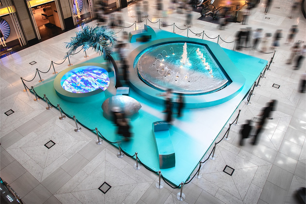 YOSHIROTTEN “FLUID GARDEN” Installation LANDMARK Atrium Hong Kong 