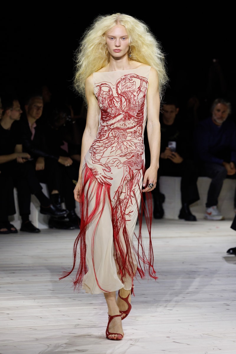 Alexander McQueen Spring Summer 2024 Paris Fashion Week menswear womenswear runway Sarah Burton