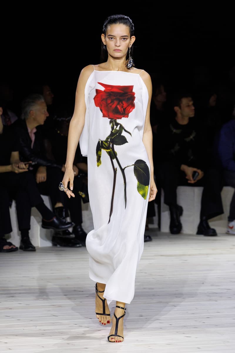 Alexander McQueen Spring Summer 2024 Paris Fashion Week menswear womenswear runway Sarah Burton