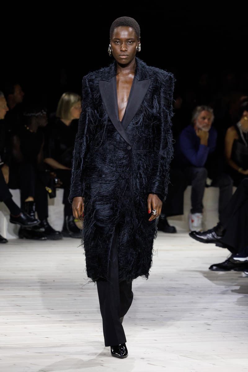 Alexander McQueen Spring Summer 2024 Paris Fashion Week menswear womenswear runway Sarah Burton