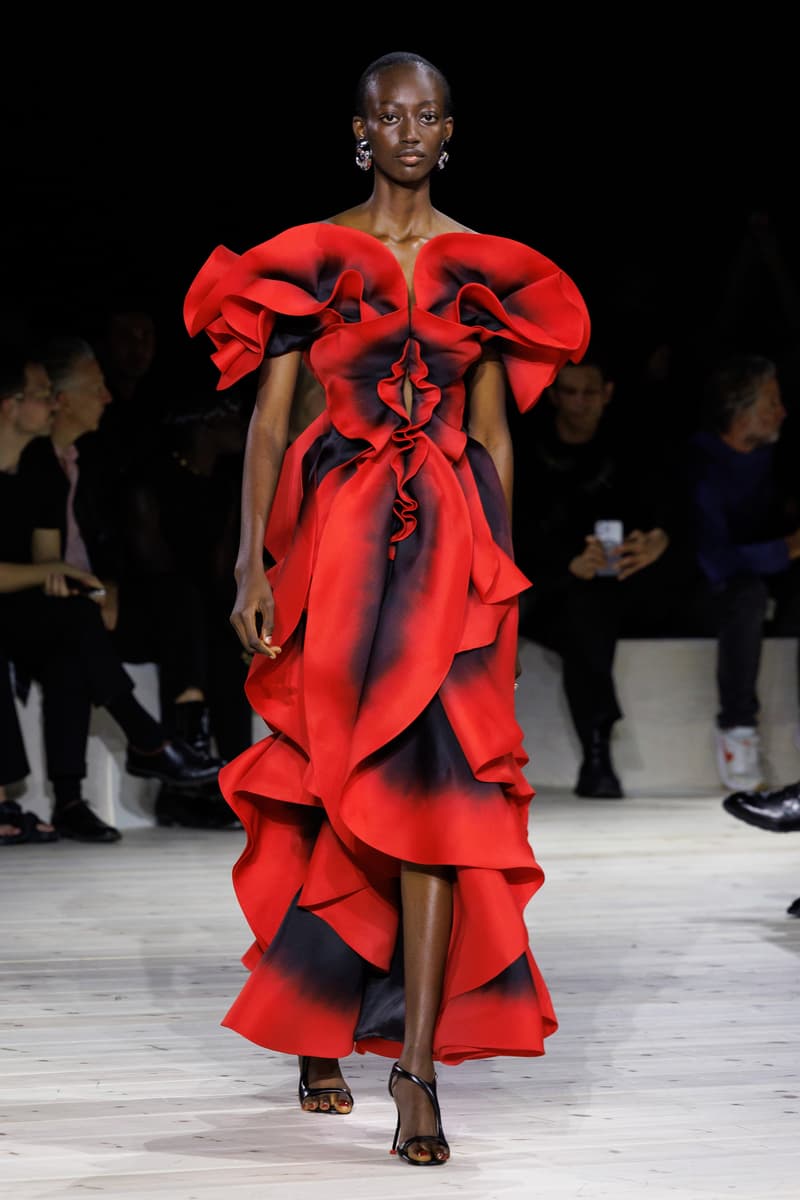 Alexander McQueen Spring Summer 2024 Paris Fashion Week menswear womenswear runway Sarah Burton