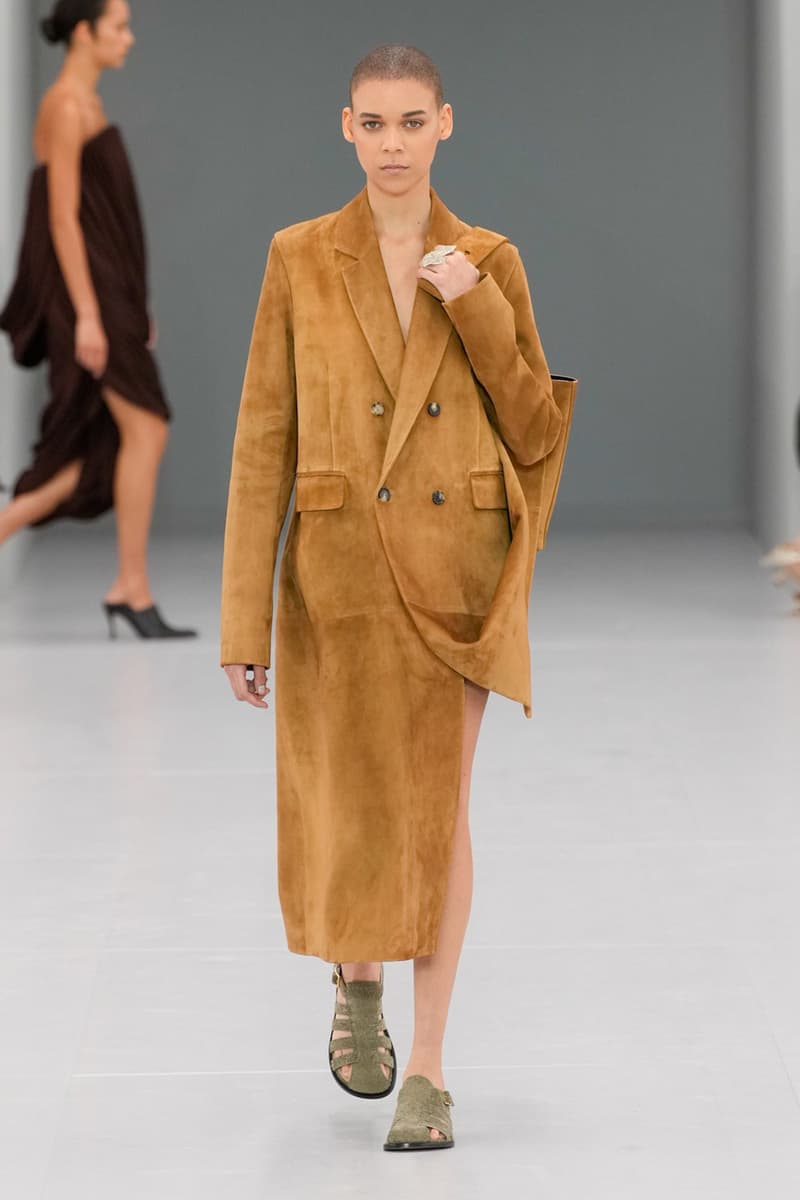 LOEWE Spring Summer 2024 Paris Fashion Week menswear womenswear runway Jonathan Anderson