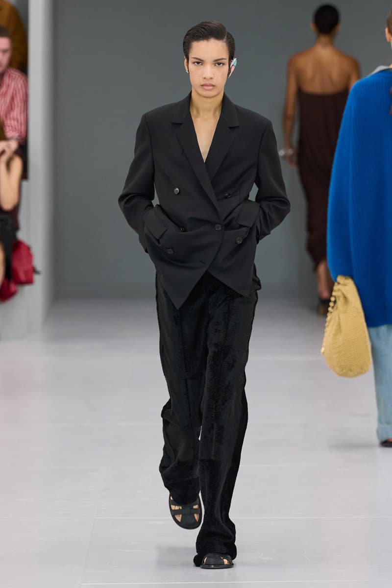 LOEWE Spring Summer 2024 Paris Fashion Week menswear womenswear runway Jonathan Anderson