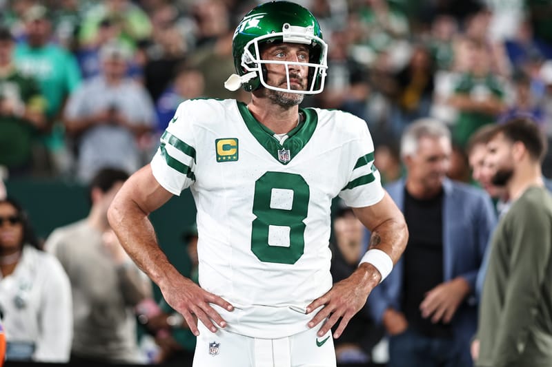 Aaron Rodgers Ruled Out for Remainder of the NFL Season