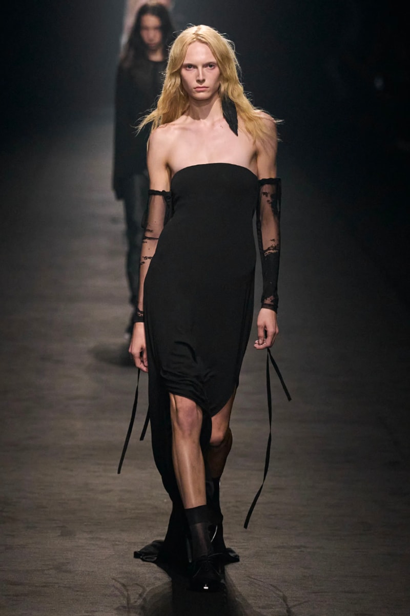 Model on the catwalk at the Ann Demeulemeester fashion show in Paris,  Spring Summer 2024 Ready To Wear Fashion Week, – A Shaded View on Fashion