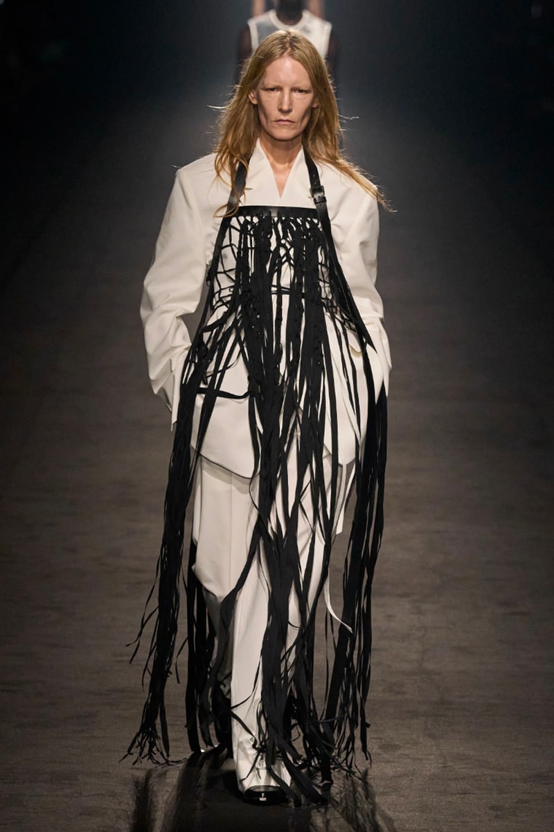 Model on the catwalk at the Ann Demeulemeester fashion show in Paris,  Spring Summer 2024 Ready To Wear Fashion Week, – A Shaded View on Fashion