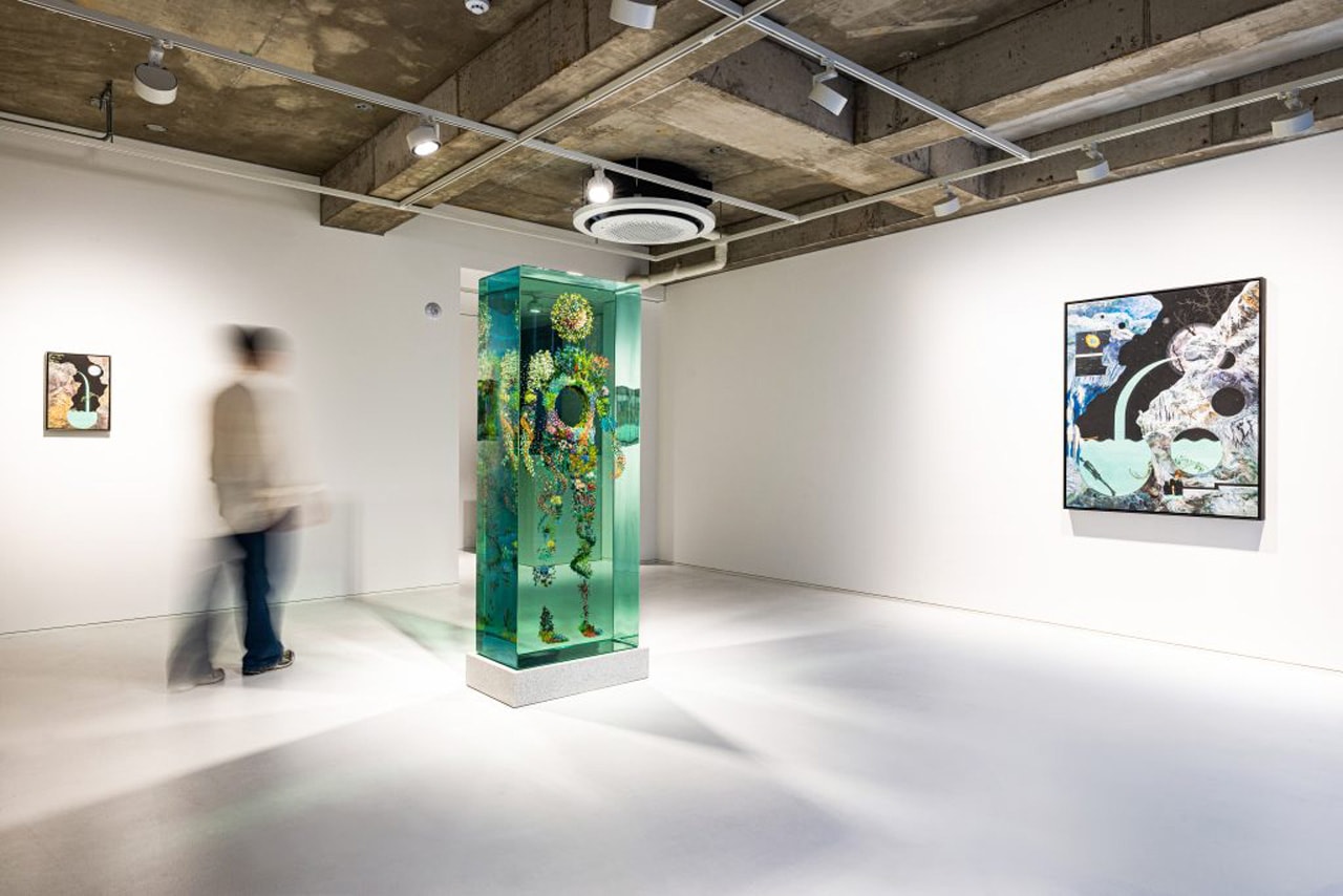 Artivist Unveils Dustin Yellin's 'Spooky Portal' Exhibition seoul korea on display enigmatic canvas paint medium unconventional blurs boundaries collaboration hub melting pot contemporary art 