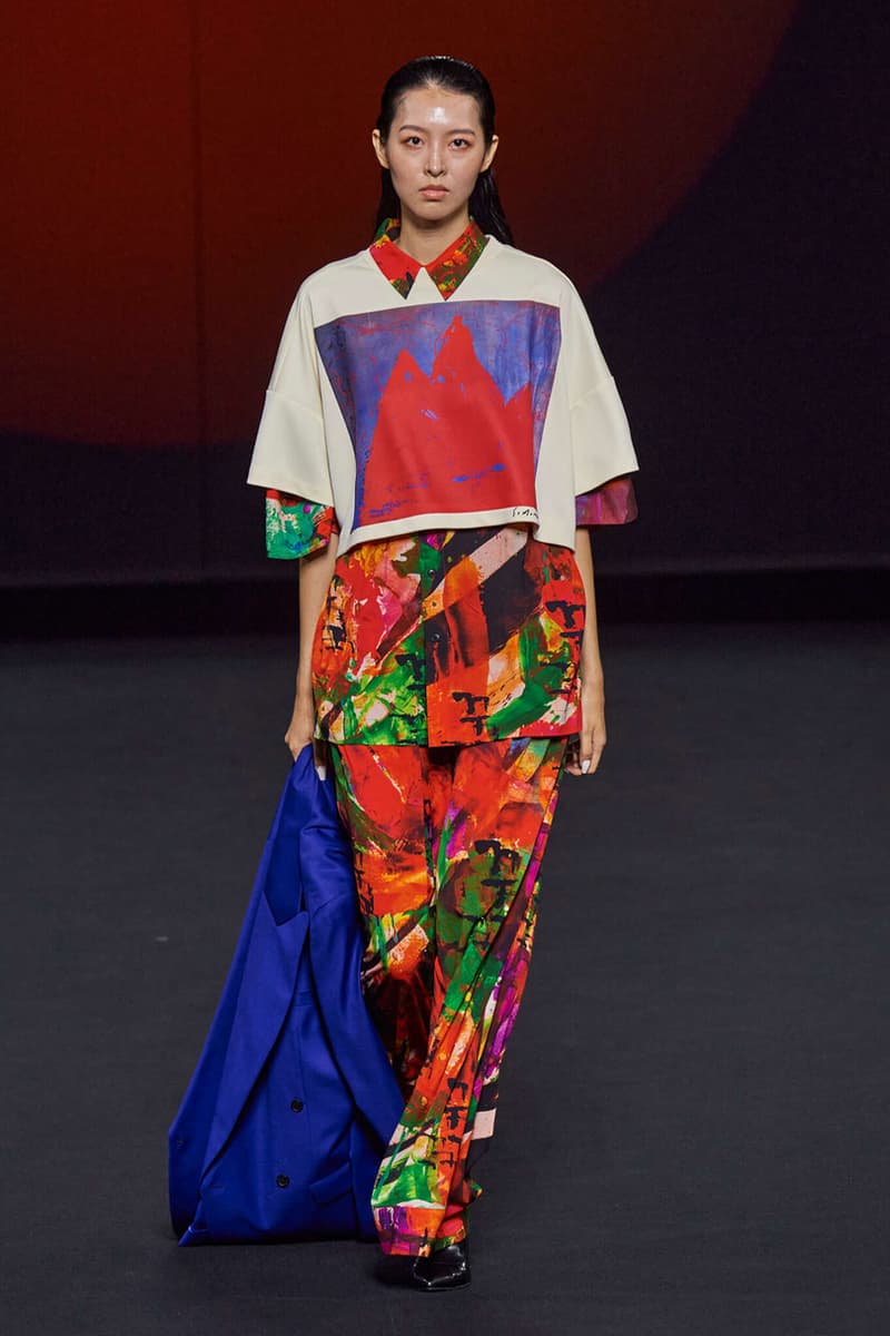 Big Park SS24 Brings Contemporary South Korean Calligraphy To Ready To Wear seoul fashion week collection Hwang Seok-bong