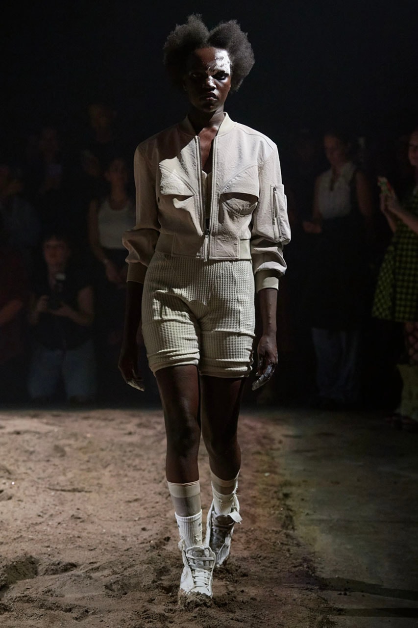 Central Saint Martins News, Collections, Fashion Shows, Fashion Week  Reviews, and More