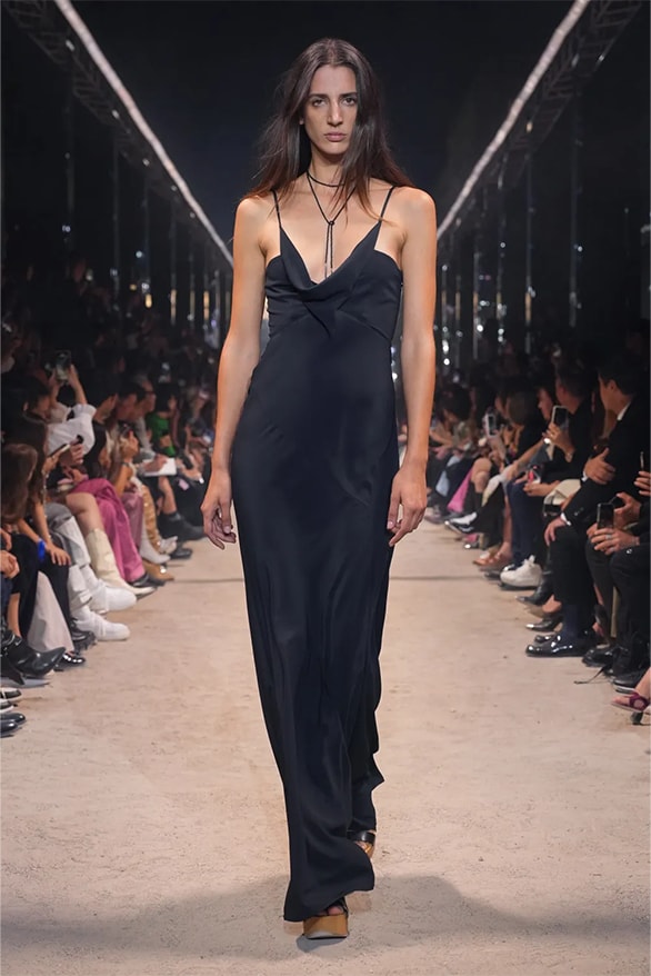 Isabel Marant Spring Summer 2024 Paris Fashion Week menswear womenswear runways