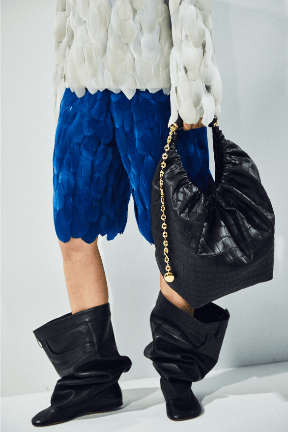 LOEWE Fall Winter 2023 Squeeze Bag Release Information details date menswear womenswear runway Paris fashion week