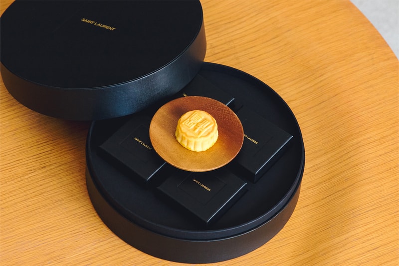 Hypebeast Best Mid-Autumn Festival Mooncakes 2023 Roundup Saint Laurent Rimowa Versace Alexander McQueen Harvey Nichols Lamborghini Rosewood BAPE Burberry Boucheron Dior Gucci Marc Jacobs Loewe Tiffany & Co. Audemars Piguet Fendi K11 Maison Margiela Panerai Cartier Louis Vuitton Ferragamo COVA