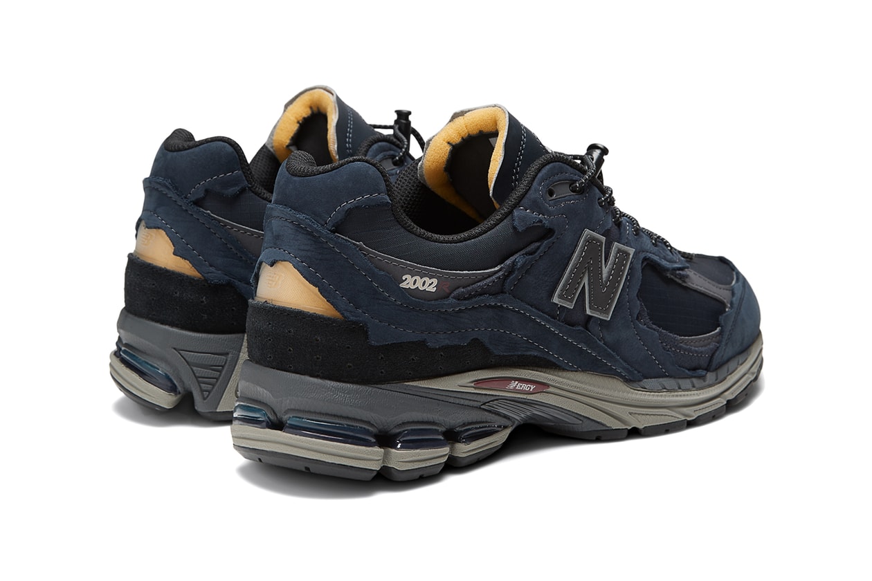 New Balance 2002R Dark Moss Eclipse High Desert Sandstone Colorways Lookbook 