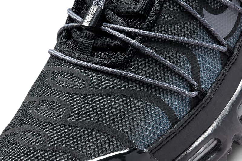 Nike Air Max Plus Toggle Black Silver (Women's)