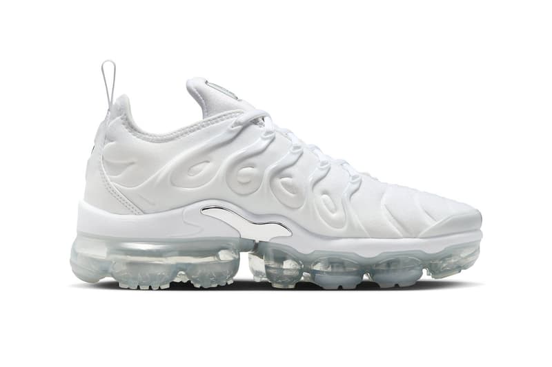 Official Look at the Nike Air VaporMax Plus "White Chrome" FQ8895-100 winter holiday 2023 air max triple white sole unit footwear sneaker