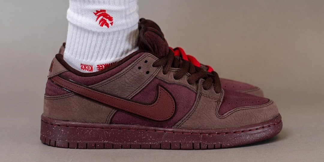 On-Foot Look at the Nike SB Dunk Low "Valentine's Day"