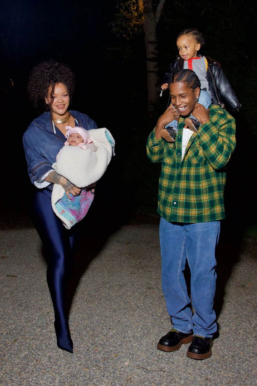 Rihanna 與 A$AP Rocky 首度公開全家合照