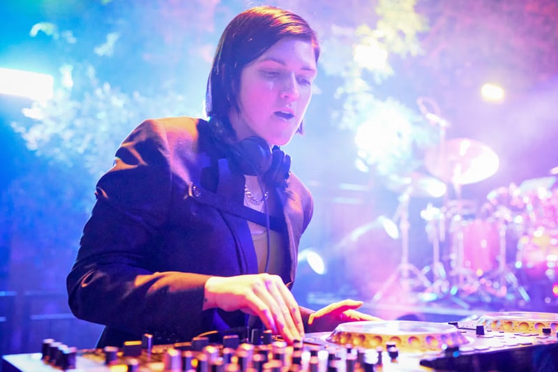 romy the xx dj producer club mir air tour europe united states united kingdom stuart price fred again.. album interview lp debut solo