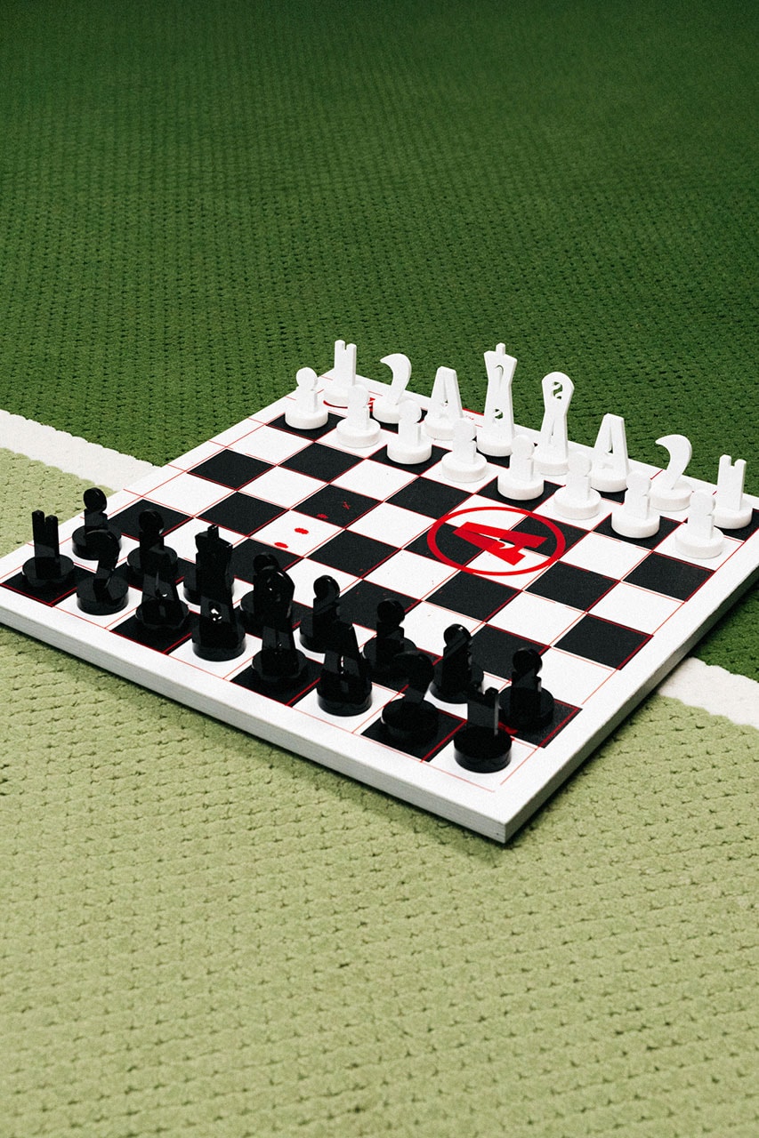 solebox nike attack chessboard 