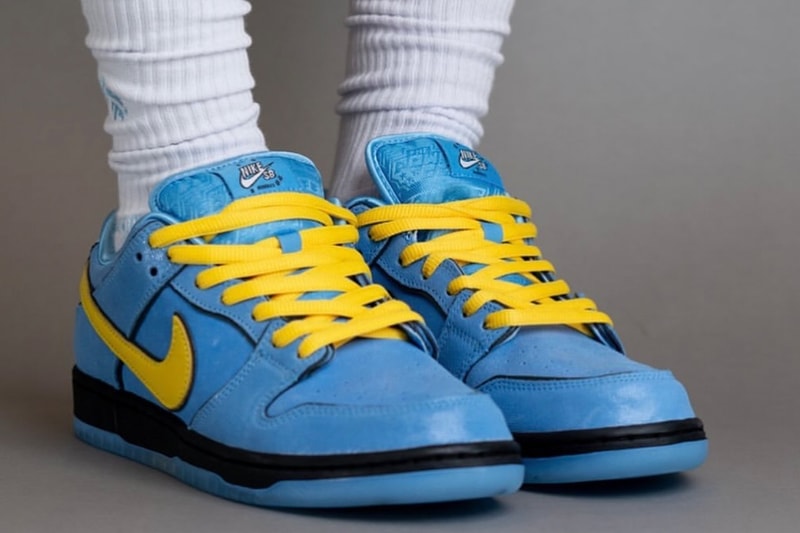 On-Feet Look at 'The Powerpuff Girls x Nike SB Dunk Low "Bubbles" FZ8320-400 blue Chill/Deep Royal Blue-Active Pink christmas holiday december 2023 yankeekicks blossom buttercup