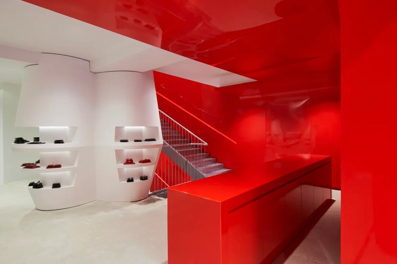 Comme Des Garçons Opens New Store in Paris Fashion