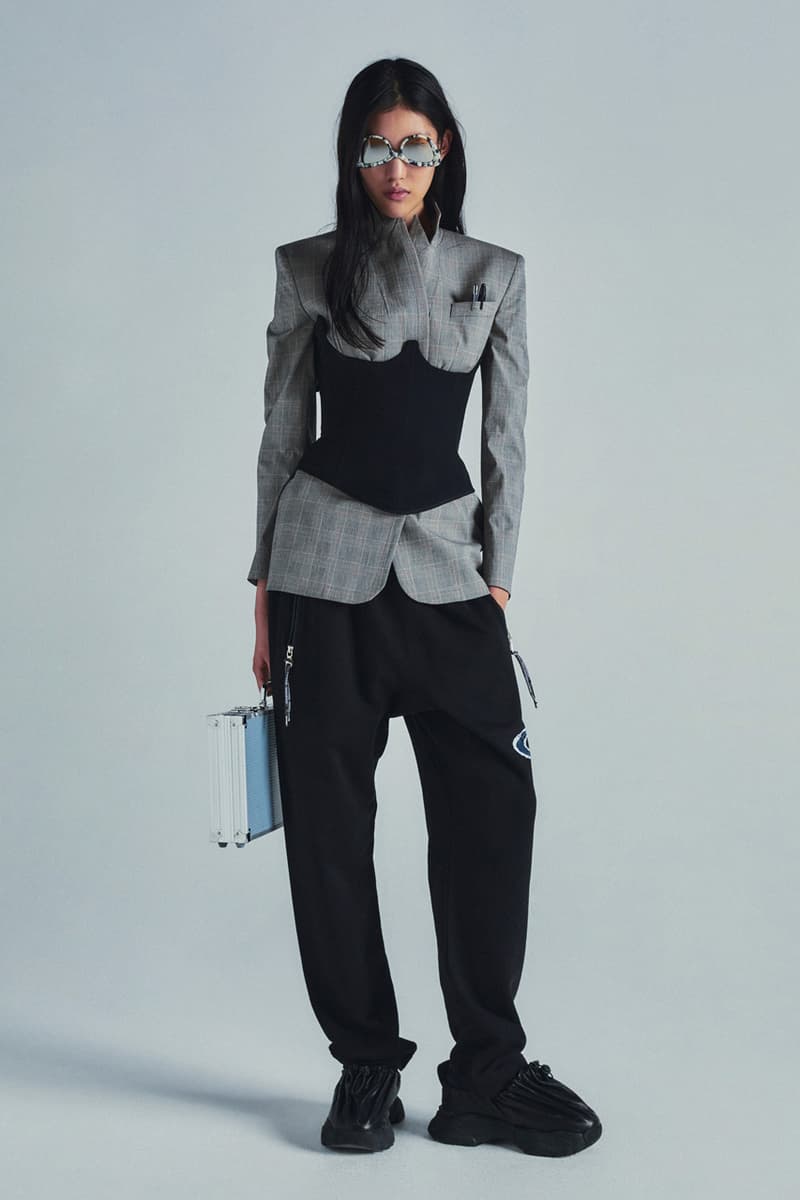 Vivienne Westwood SS24 Dives Into Shakespearean England Fashion