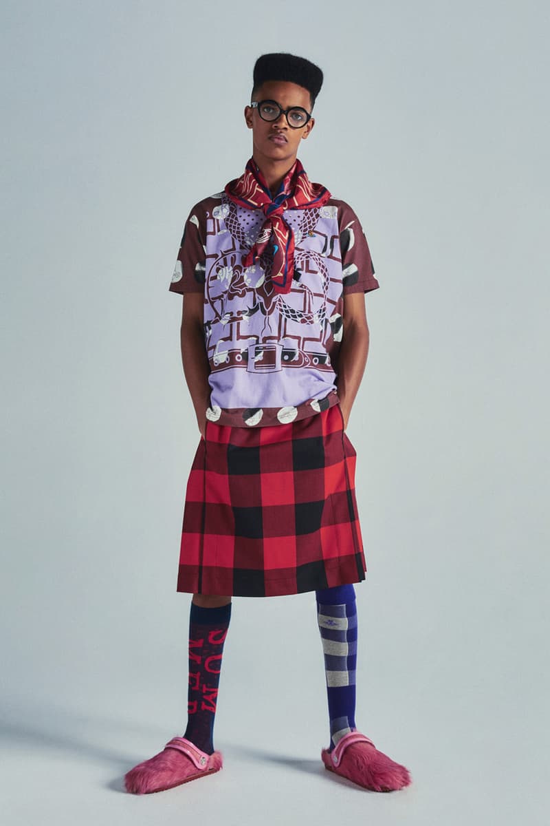 Vivienne Westwood SS24 Dives Into Shakespearean England Fashion