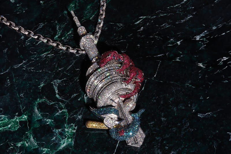 Drake Shares New Alex Moss New York "The Crown Jewel of Toronto" Chain