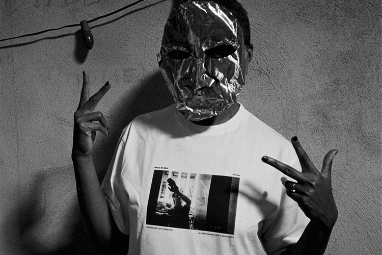 Études and Palais de Tokyo Unite for 'La morsure des termites' Tee