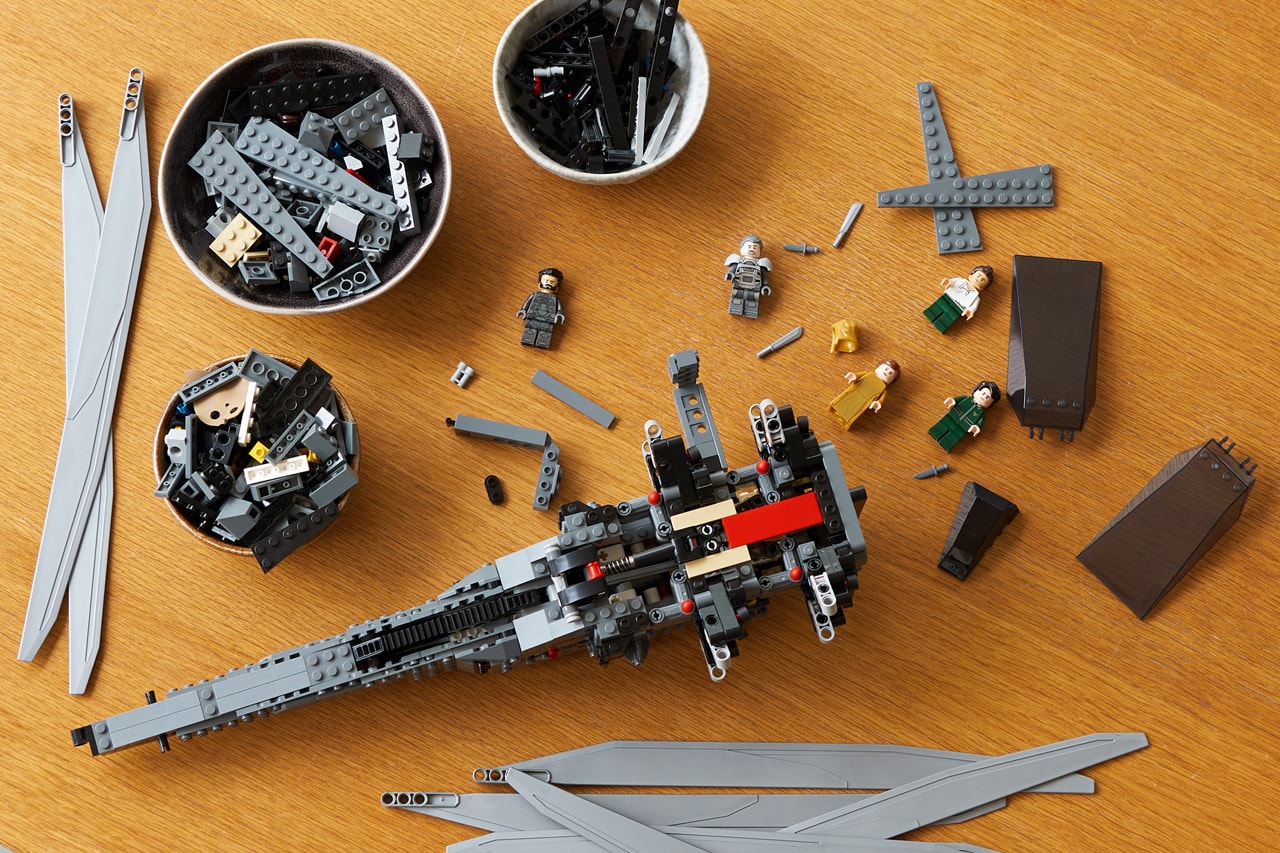 LEGO Unveils New 'Dune' Atreides Royal Ornithopter Set