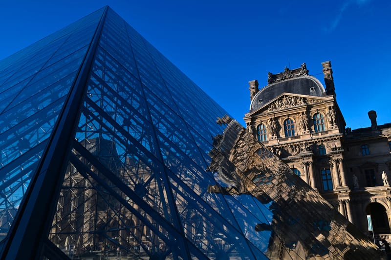 Louvre Museum and Château de Versailles Evacuated Following Bomb Threat