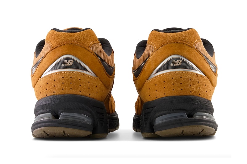 New Balance 2002R Gears up for the Fall in "Tobacco" M2002REI Black sneakers shoes fall 2023