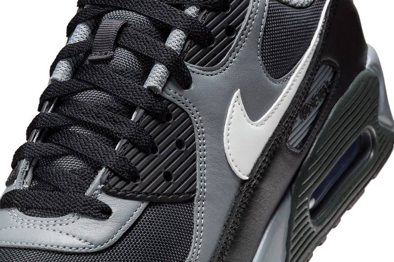 black and gray nike air max