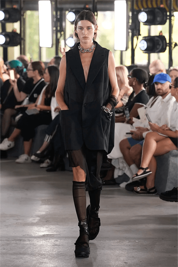 sacai Spring Summer 2024 Paris Fashion Week womenswear menswear runway chitose Abe